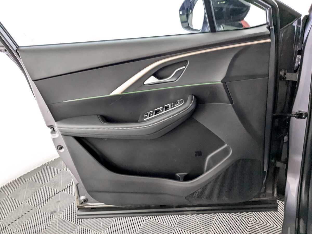 OMODA C5 с пробегом — 2023 год. Фото: #18