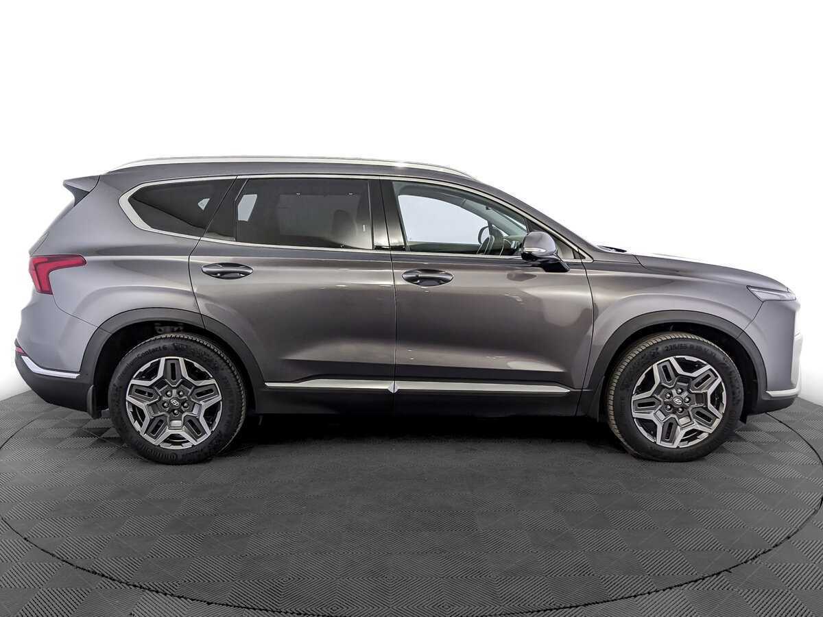 Hyundai Santa Fe с пробегом — 2022 год. Фото: #3