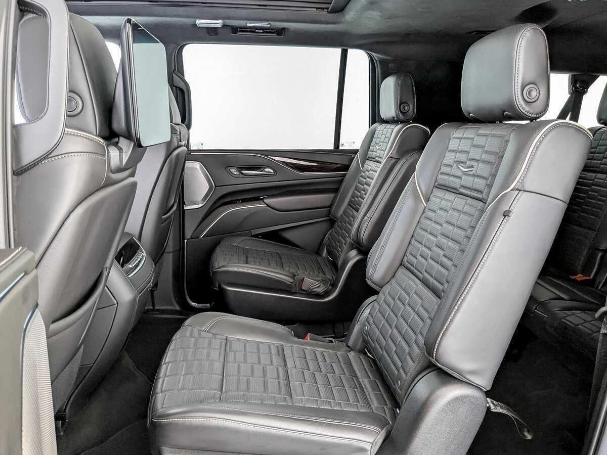 Cadillac Escalade с пробегом — 2022 год. Фото: #11