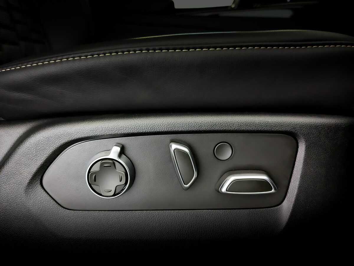 Cadillac Escalade с пробегом — 2022 год. Фото: #25