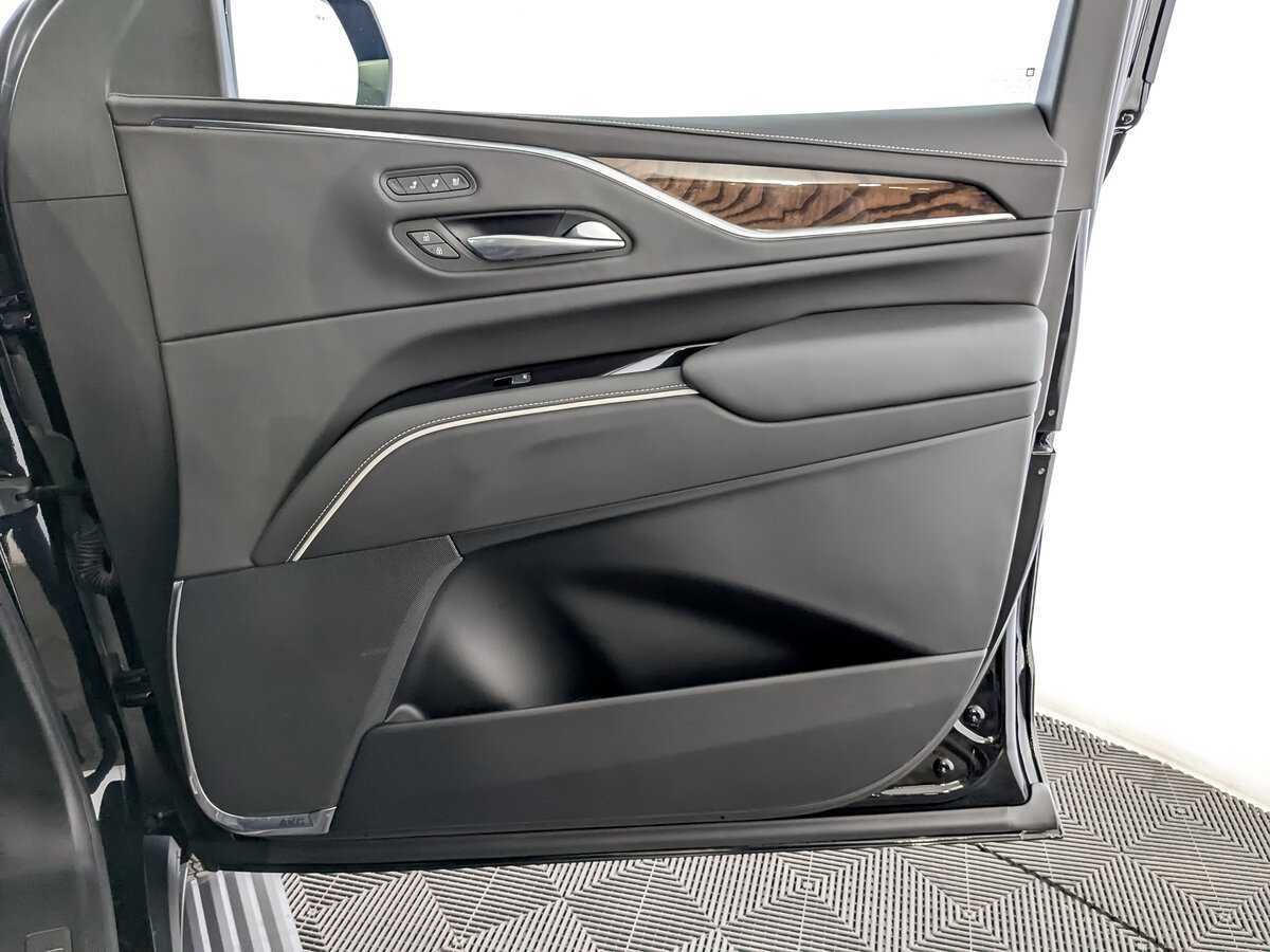 Cadillac Escalade с пробегом — 2022 год. Фото: #27