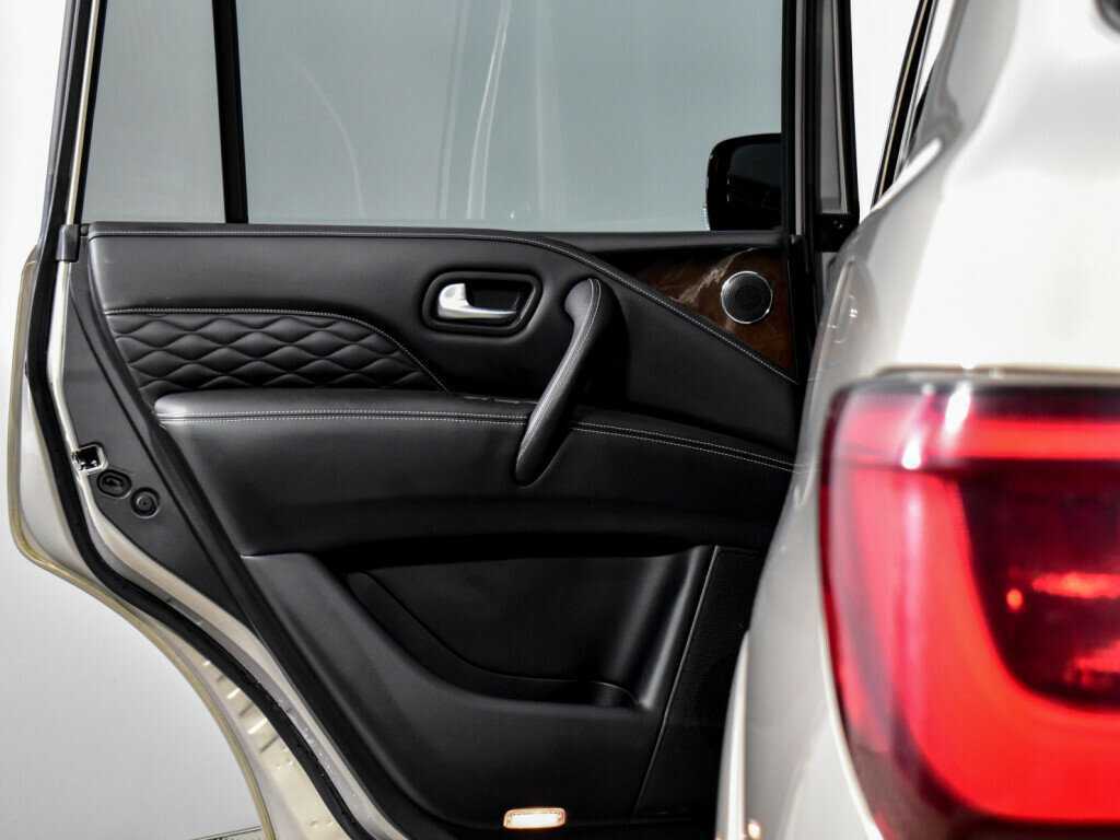 Infiniti QX80 с пробегом — 2018 год. Фото: #11