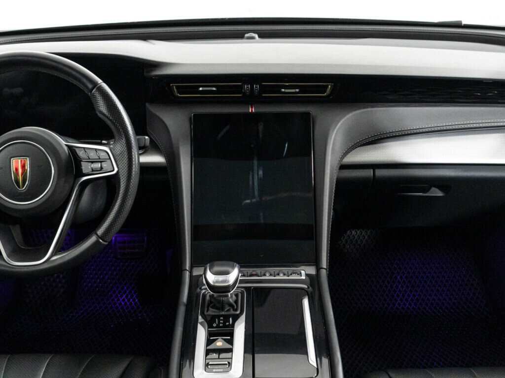 Hongqi H5 с пробегом — 2023 год. Фото: #13