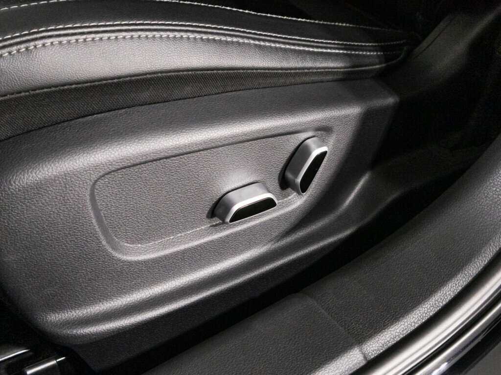 Hongqi H5 с пробегом — 2023 год. Фото: #17