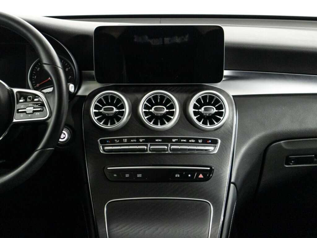 Mercedes-Benz GLC с пробегом — 2019 год. Фото: #11