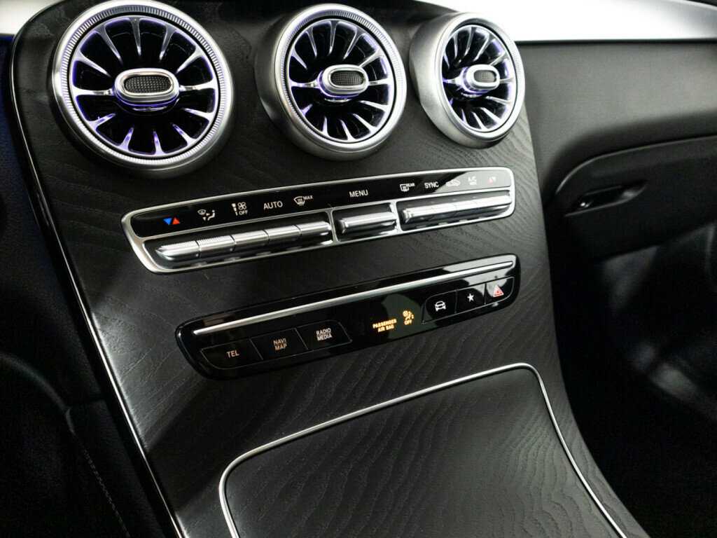 Mercedes-Benz GLC с пробегом — 2019 год. Фото: #15