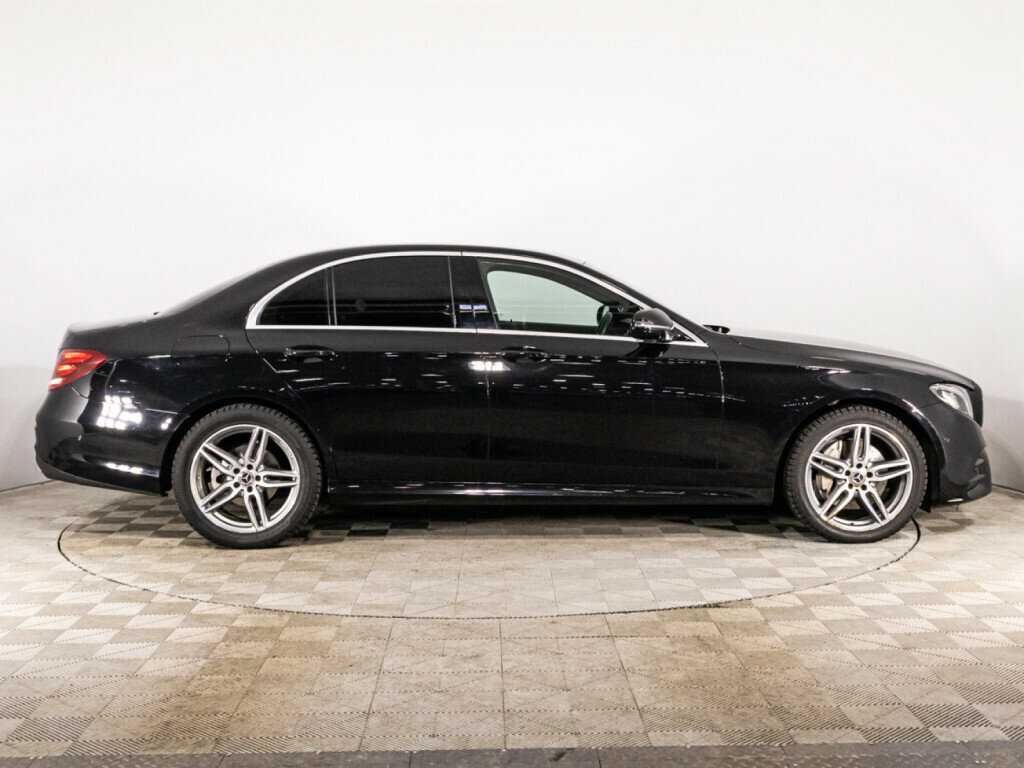 Mercedes-Benz E-Класс с пробегом — 2019 год. Фото: #3