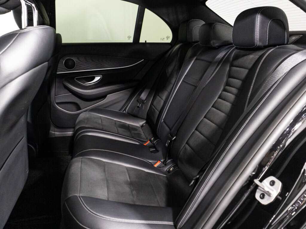 Mercedes-Benz E-Класс с пробегом — 2019 год. Фото: #9