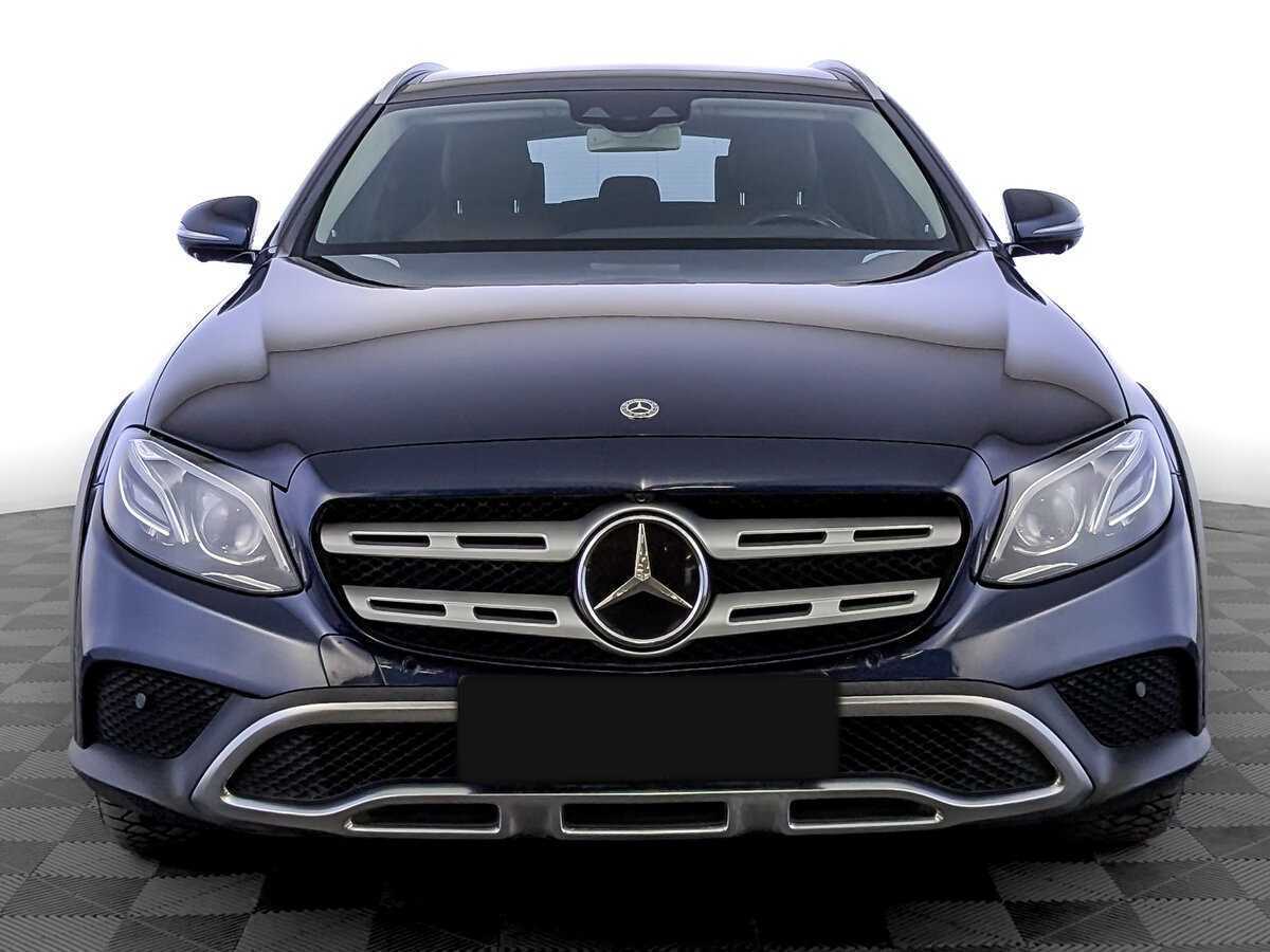 Mercedes-Benz E-Класс с пробегом — 2018 год. Фото: #1