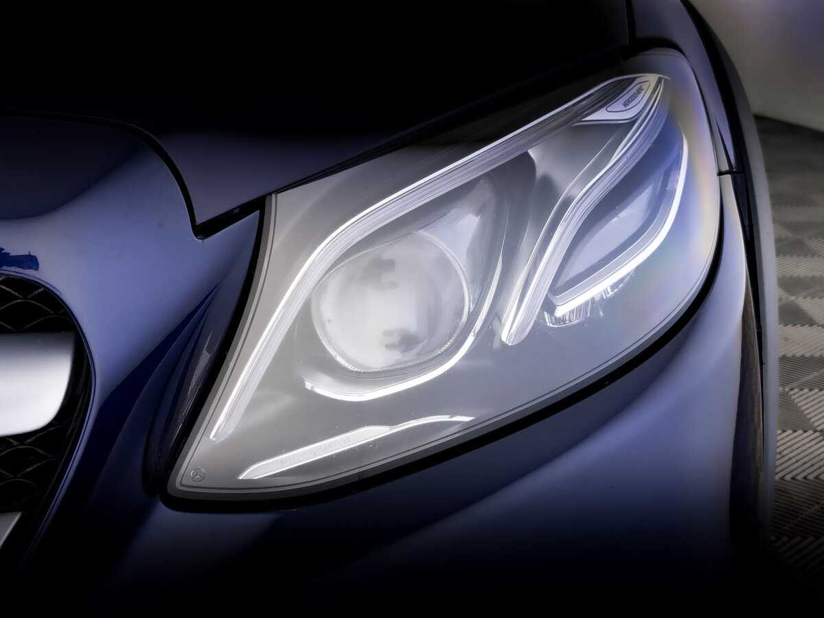 Mercedes-Benz E-Класс с пробегом — 2018 год. Фото: #16