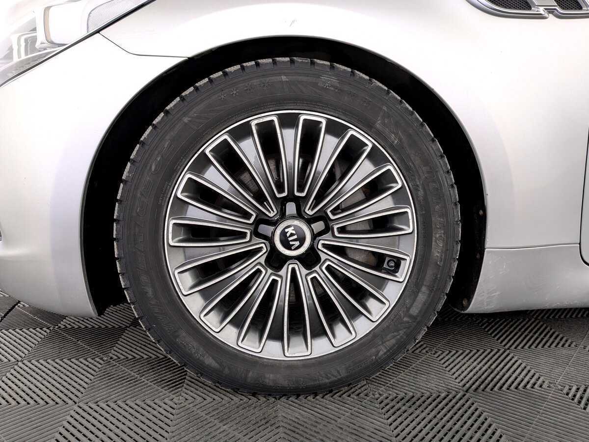 Kia Quoris с пробегом — 2013 год. Фото: #17