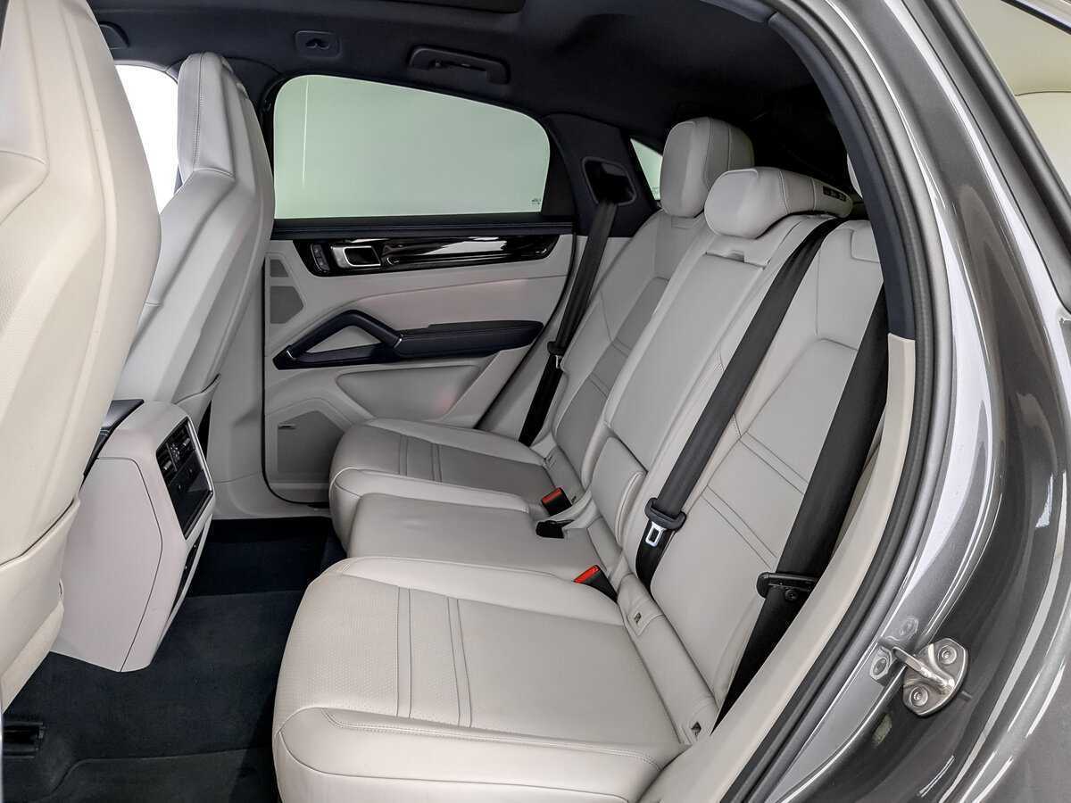 Porsche Cayenne с пробегом — 2021 год. Фото: #11