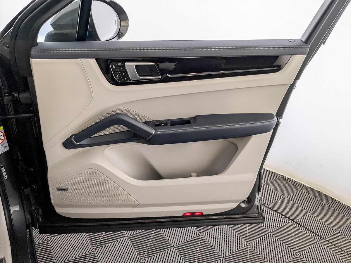 Porsche Cayenne с пробегом — 2021 год. Фото: #25