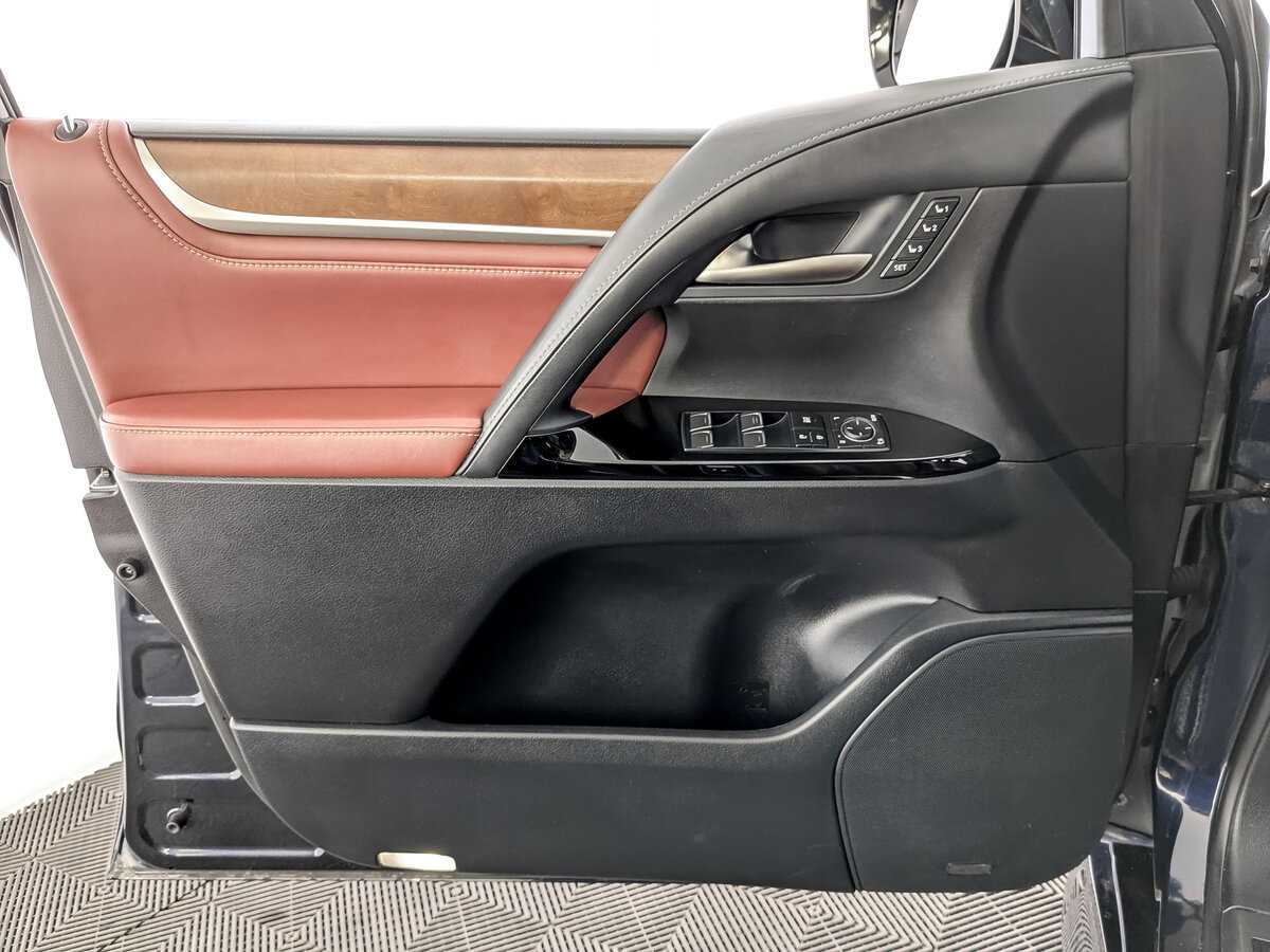 Lexus LX с пробегом — 2019 год. Фото: #18