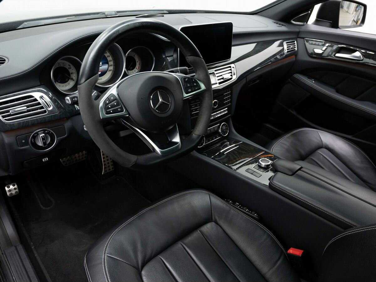 Mercedes-Benz CLS с пробегом — 2017 год. Фото: #8