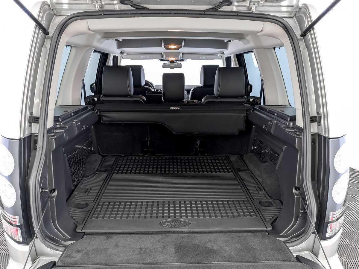 Land Rover Discovery с пробегом — 2015 год. Фото: #9