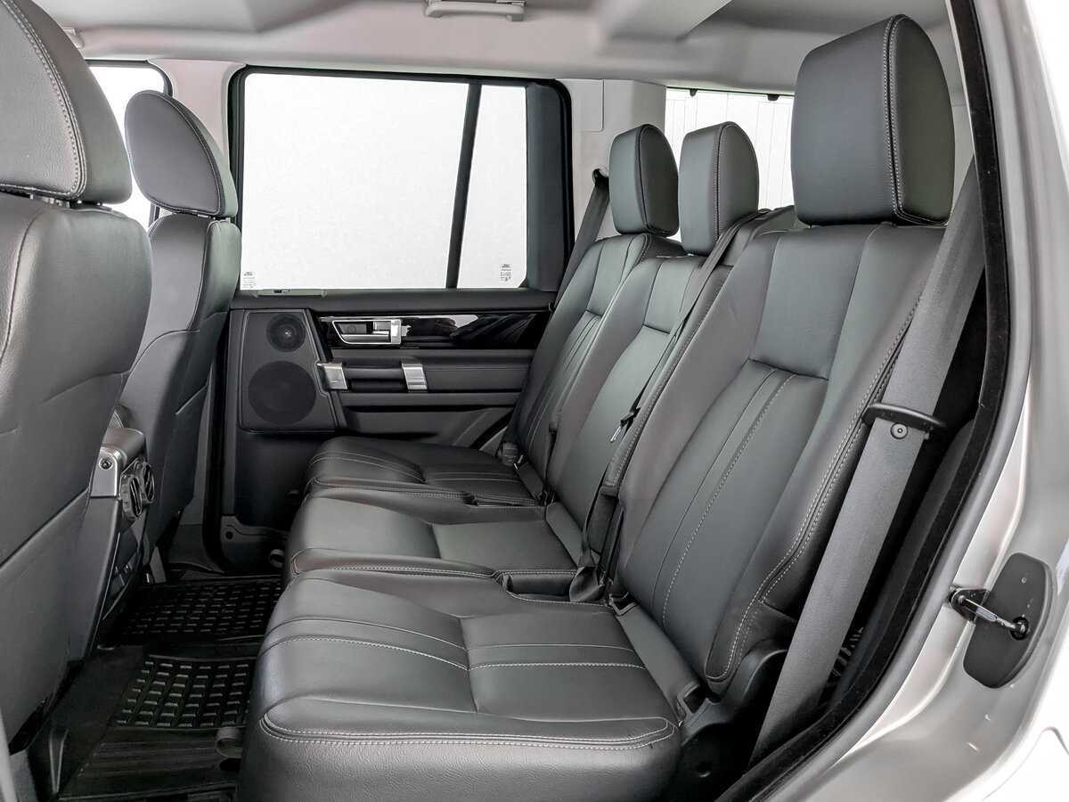 Land Rover Discovery с пробегом — 2015 год. Фото: #11