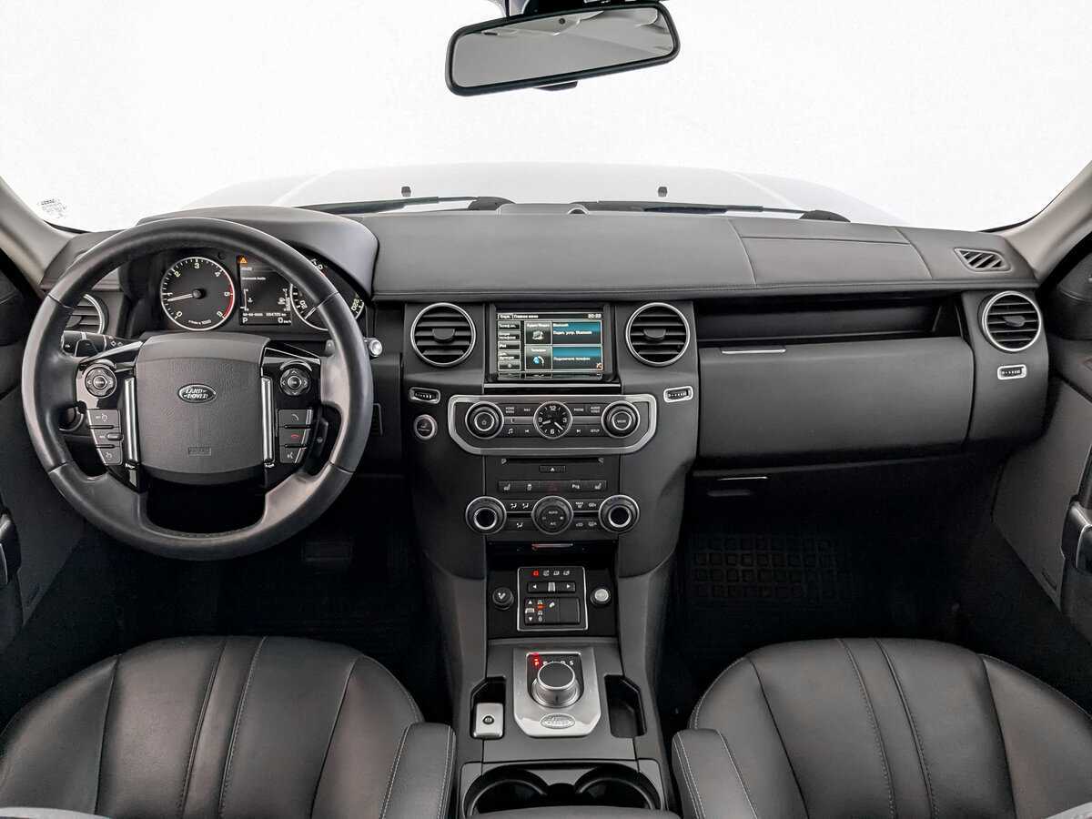 Land Rover Discovery с пробегом — 2015 год. Фото: #13