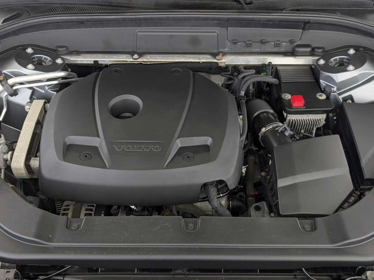 Volvo XC60 с пробегом — 2018 год. Фото: #8