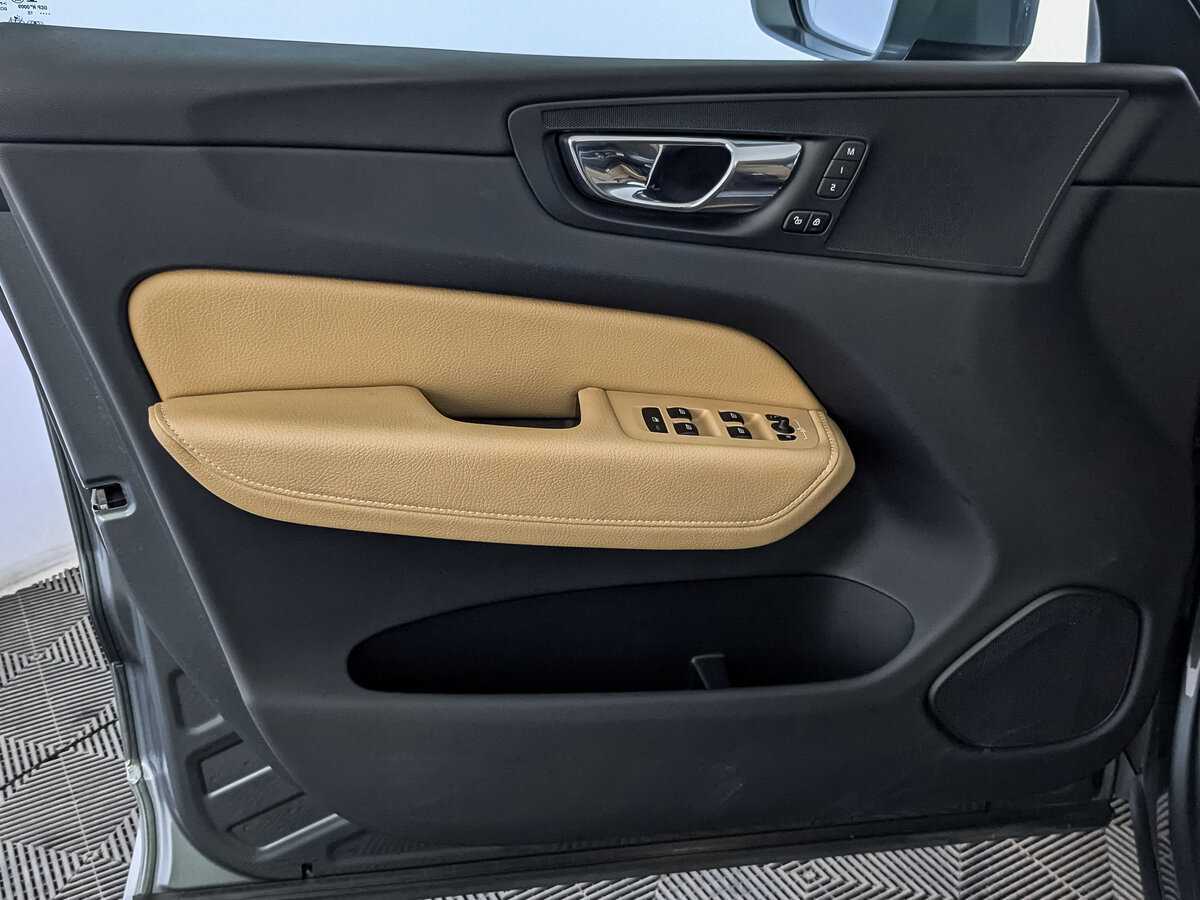Volvo XC60 с пробегом — 2018 год. Фото: #15