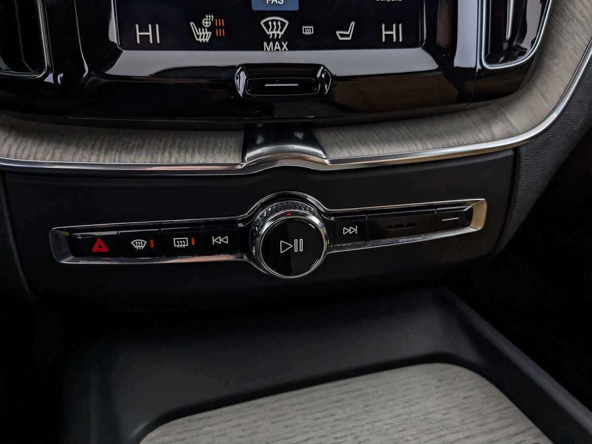 Volvo XC60 с пробегом — 2018 год. Фото: #17