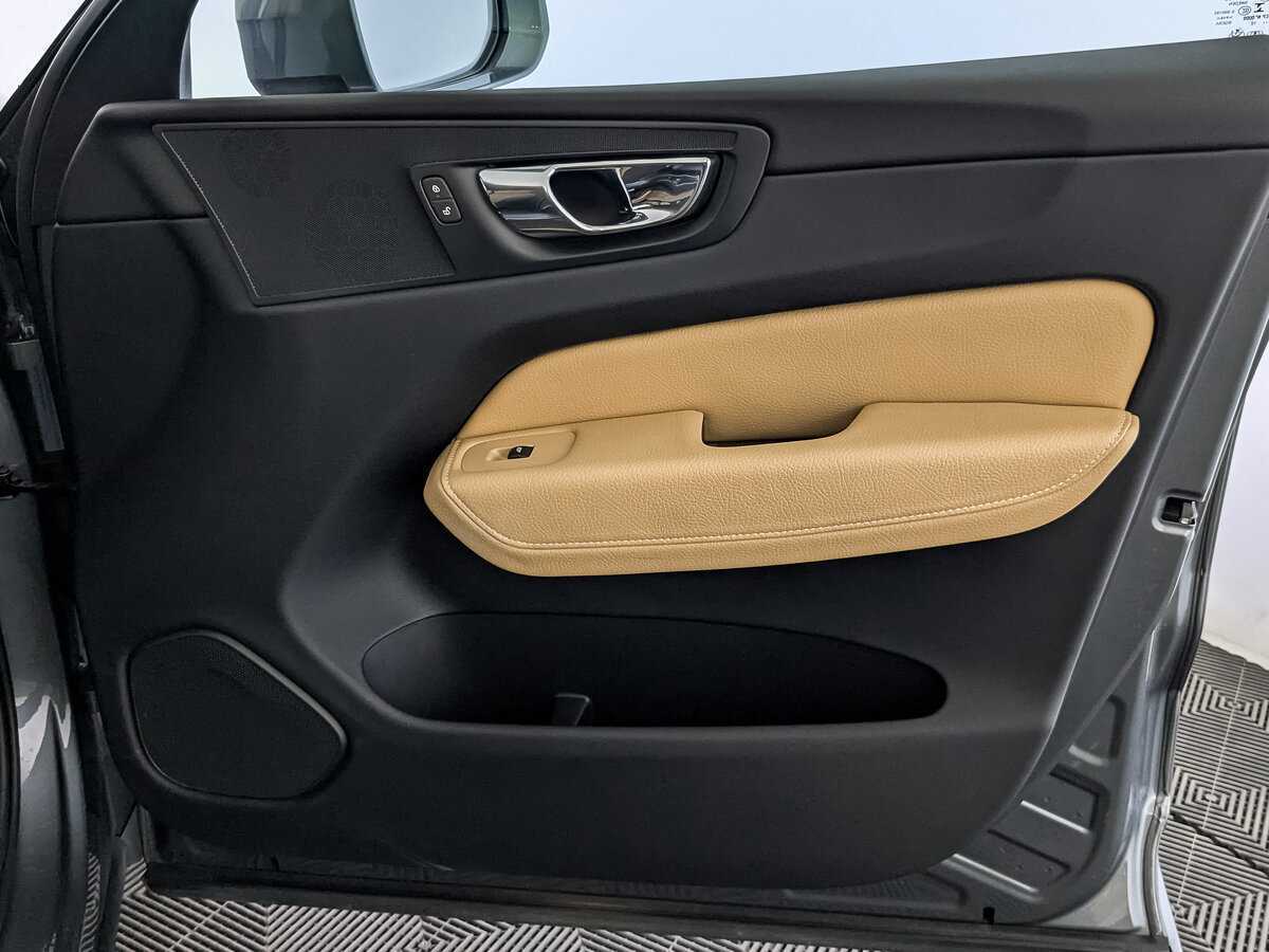 Volvo XC60 с пробегом — 2018 год. Фото: #21