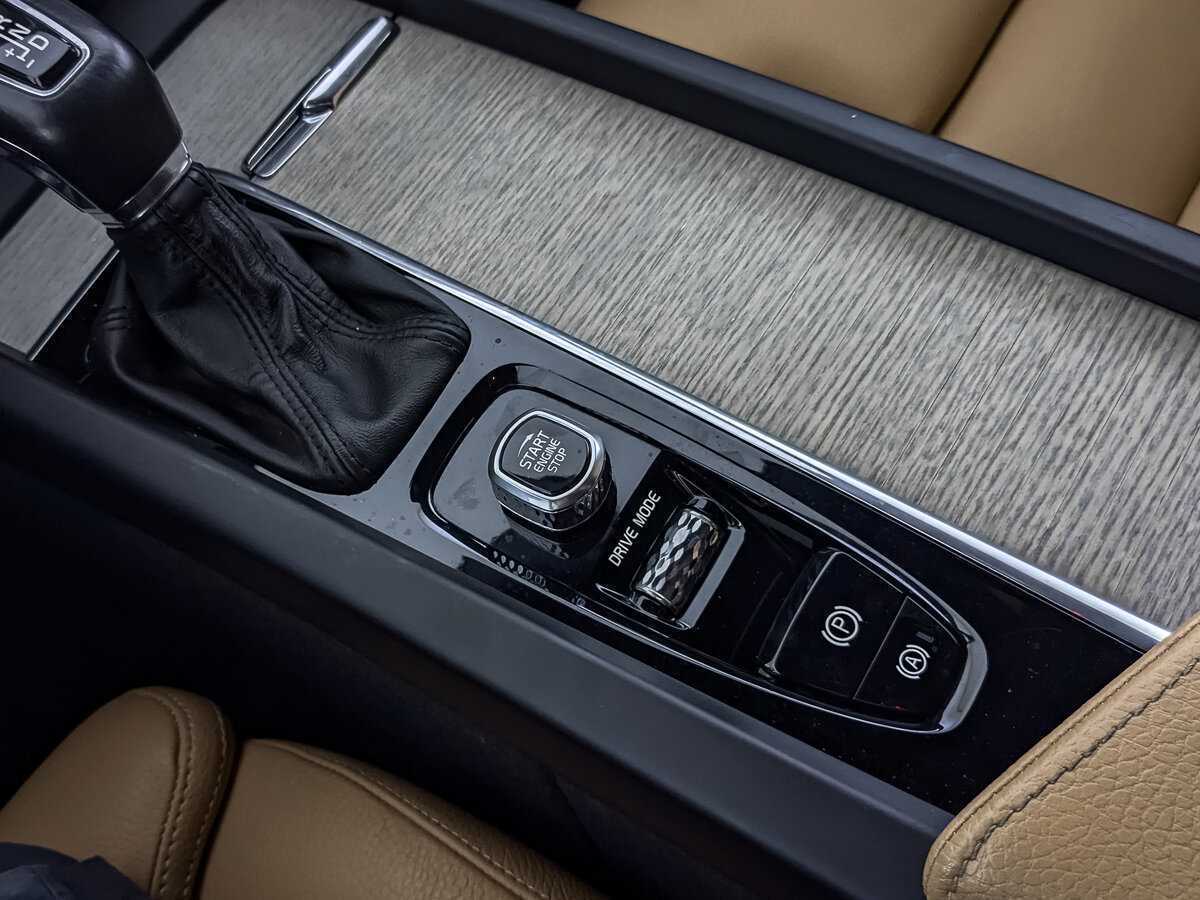 Volvo XC60 с пробегом — 2018 год. Фото: #24