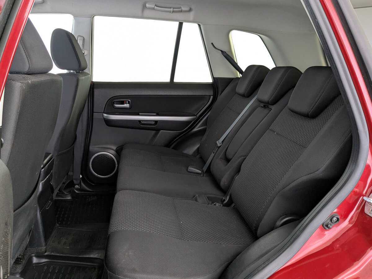 Suzuki Grand Vitara с пробегом — 2010 год. Фото: #11
