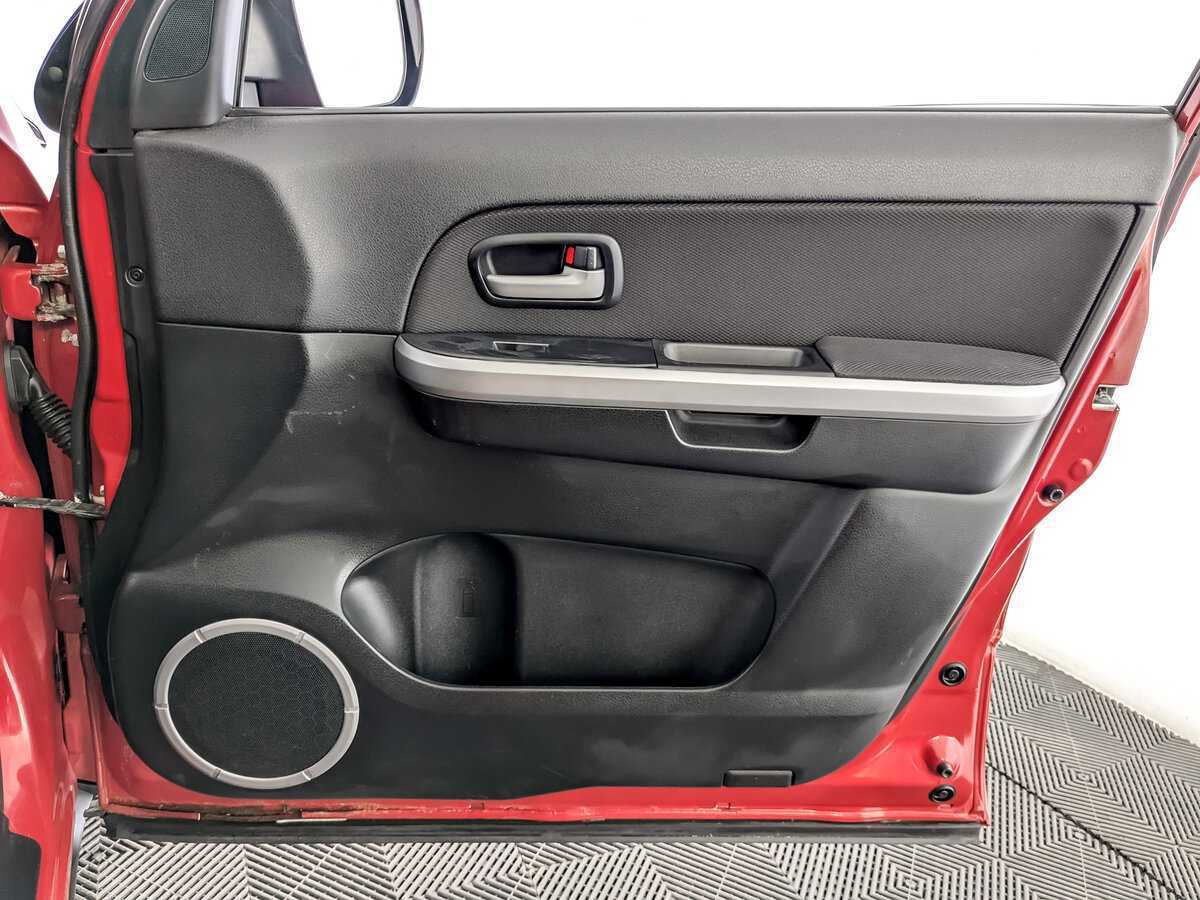 Suzuki Grand Vitara с пробегом — 2010 год. Фото: #23