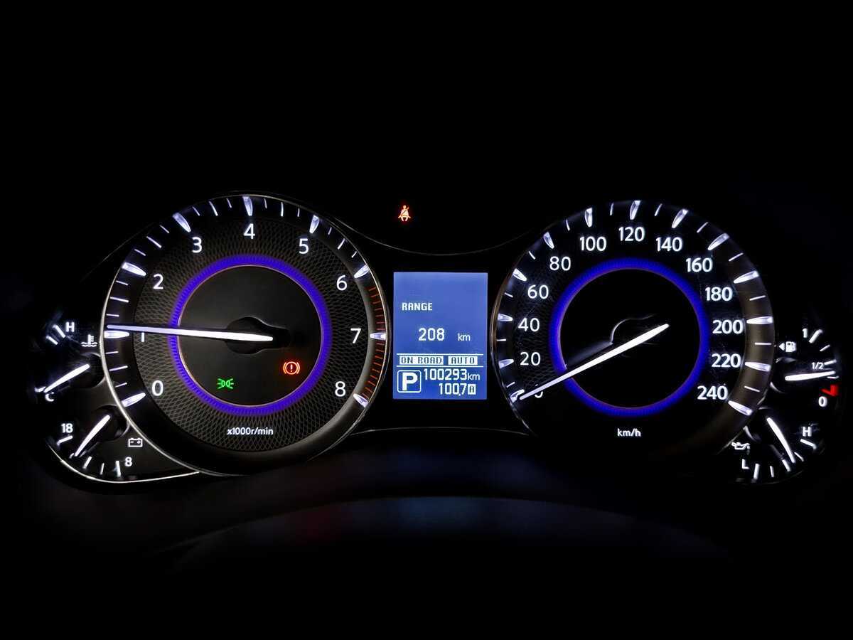 Infiniti QX80 с пробегом — 2017 год. Фото: #11