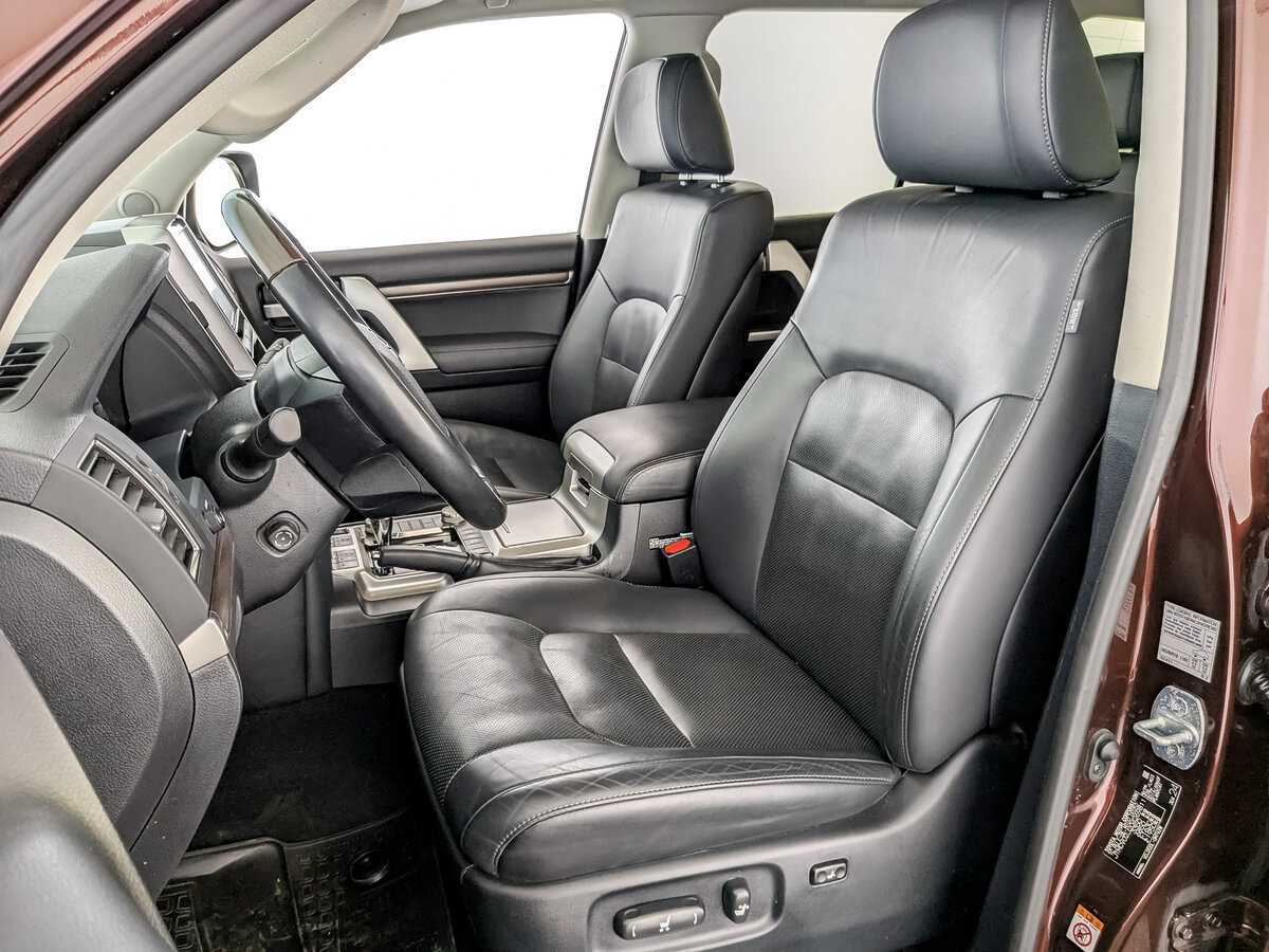 Toyota Land Cruiser с пробегом — 2018 год. Фото: #19