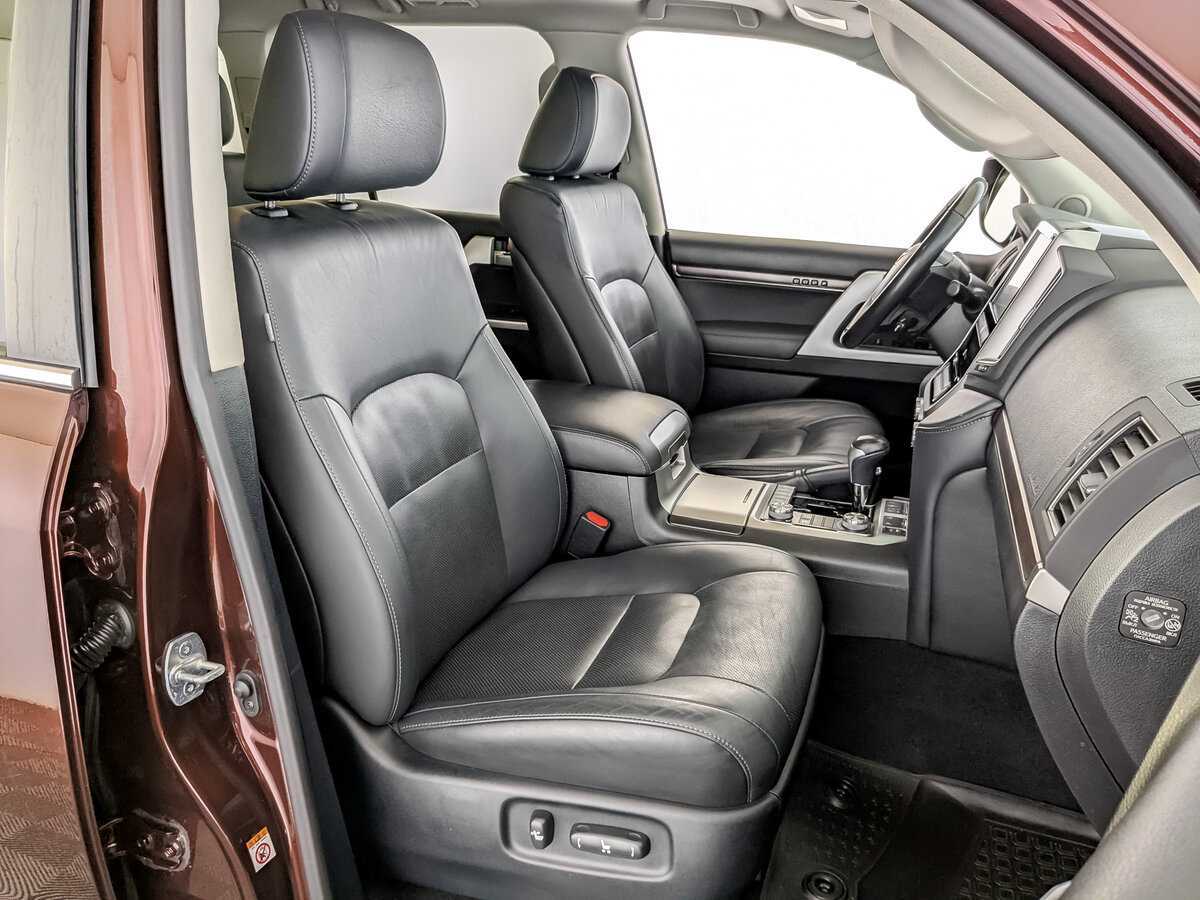 Toyota Land Cruiser с пробегом — 2018 год. Фото: #23