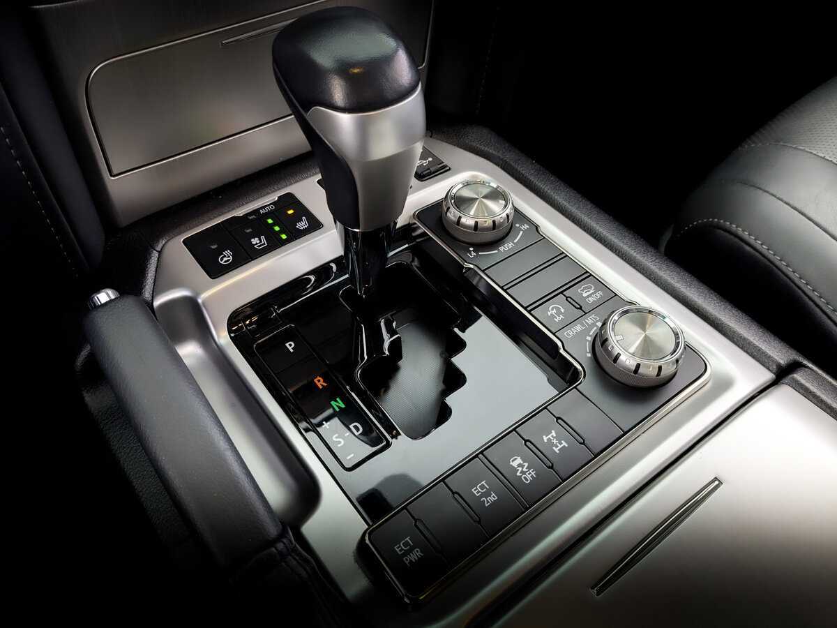 Toyota Land Cruiser с пробегом — 2018 год. Фото: #25
