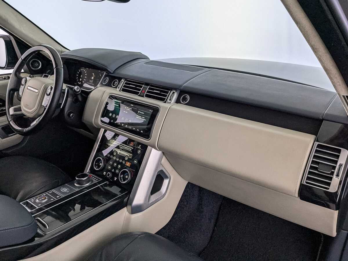 Land Rover Range Rover с пробегом — 2020 год. Фото: #12