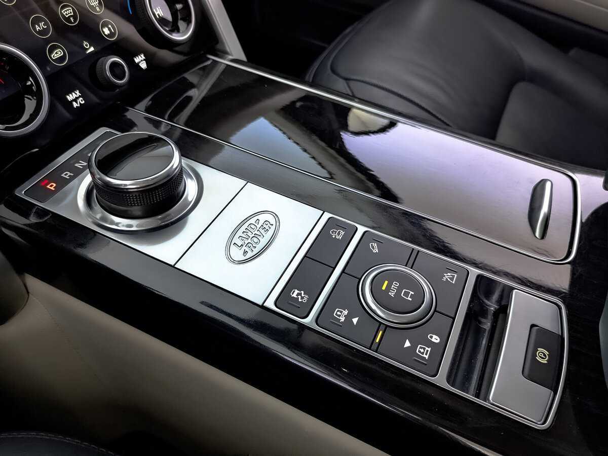Land Rover Range Rover с пробегом — 2020 год. Фото: #20
