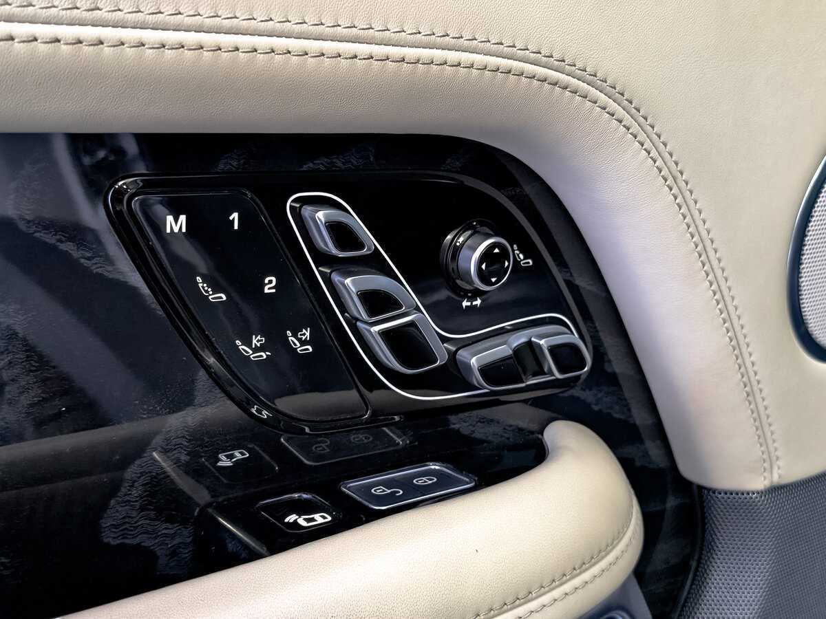 Land Rover Range Rover с пробегом — 2020 год. Фото: #25