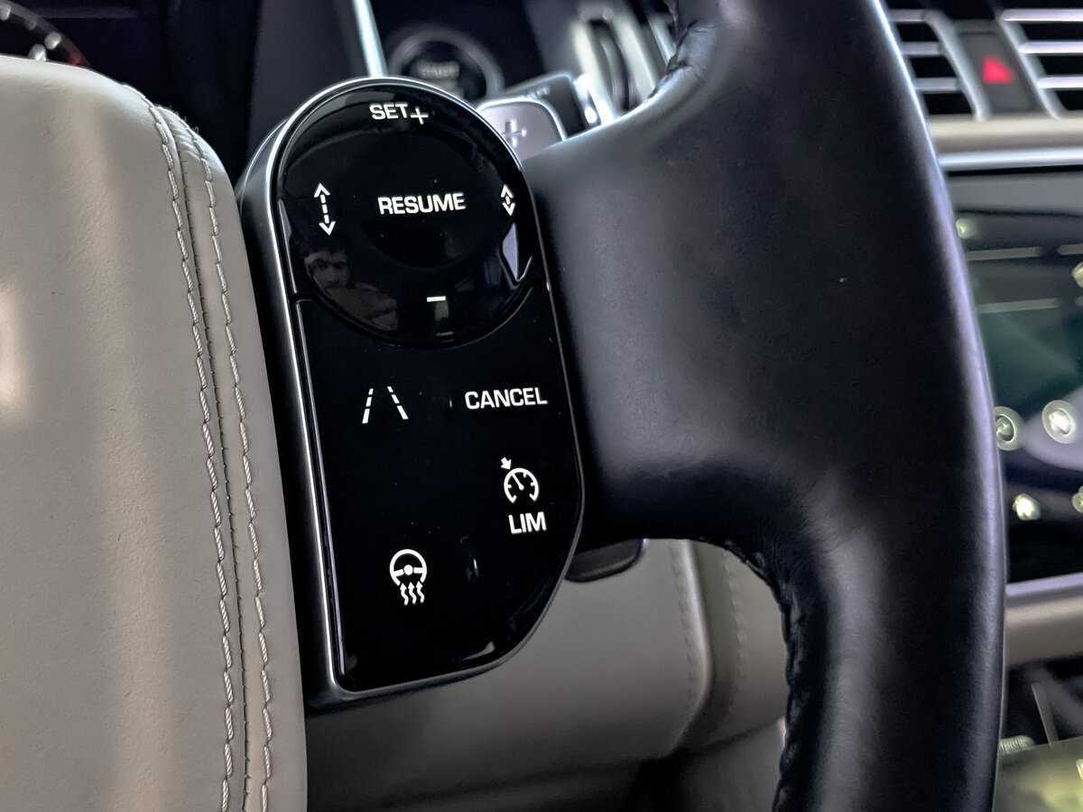 Land Rover Range Rover с пробегом — 2020 год. Фото: #29