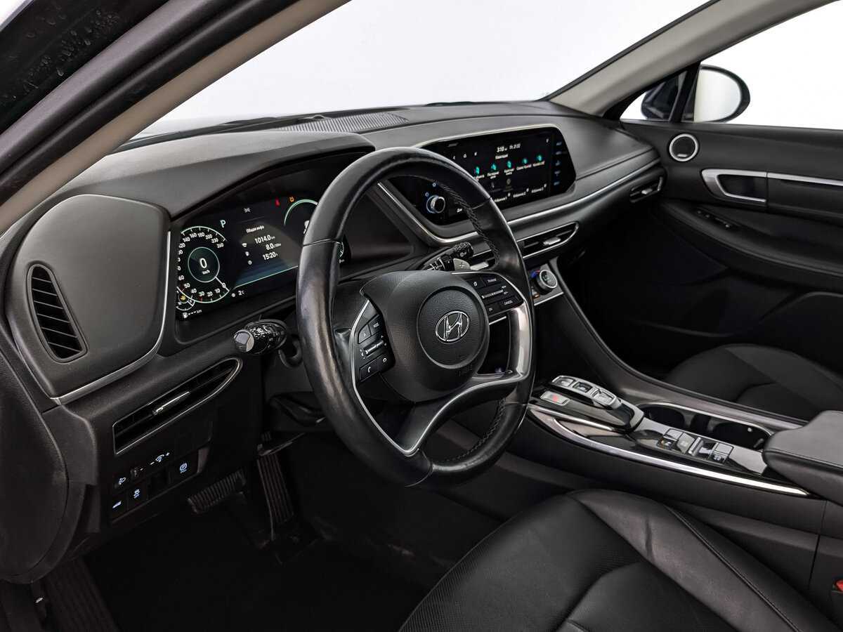 Hyundai Sonata с пробегом — 2021 год. Фото: #14