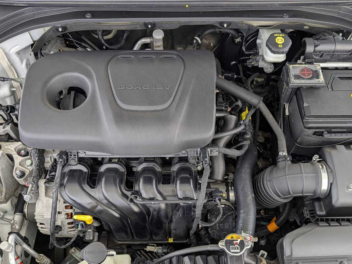 Hyundai Elantra с пробегом — 2019 год. Фото: #8