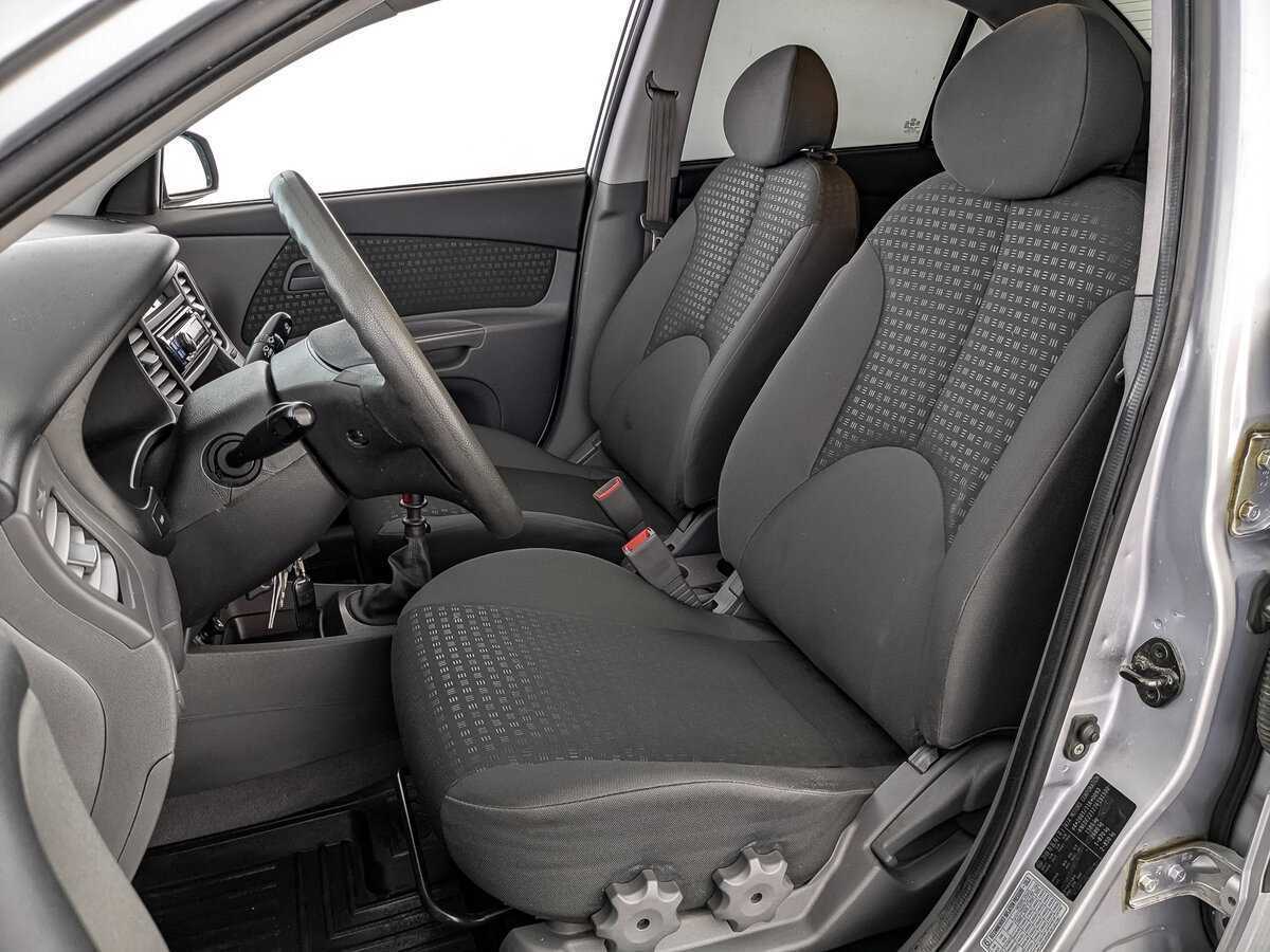 Kia Rio с пробегом — 2007 год. Фото: #18