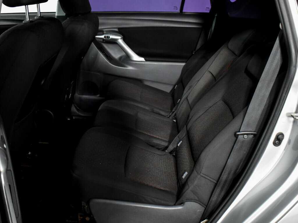 Toyota Verso с пробегом — 2010 год. Фото: #11