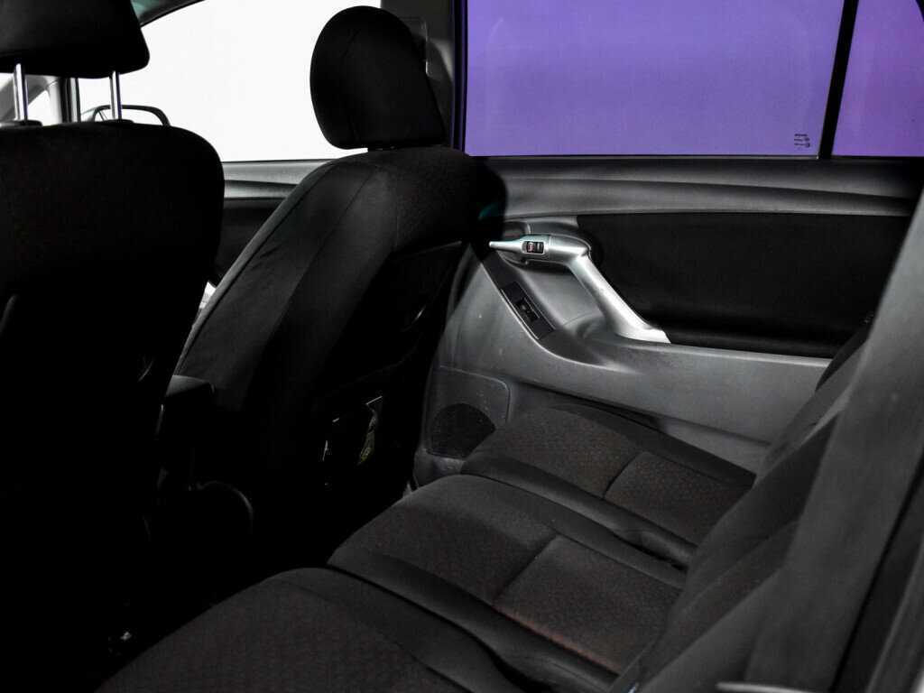 Toyota Verso с пробегом — 2010 год. Фото: #12