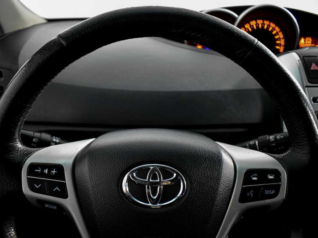 Toyota Verso с пробегом — 2010 год. Фото: #15