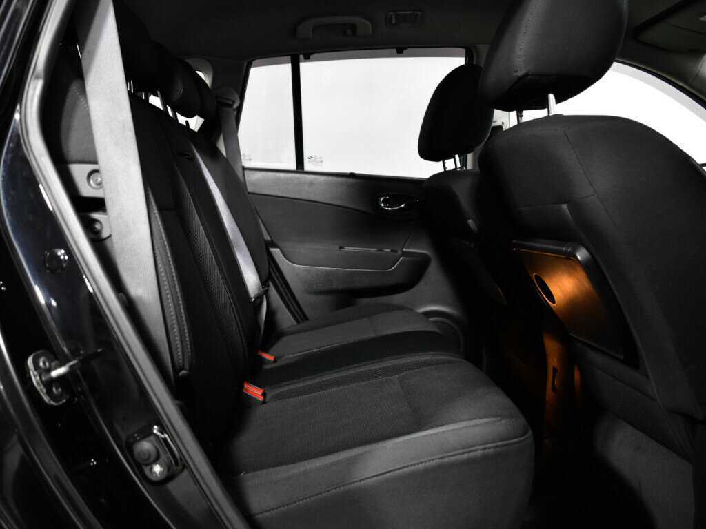 Renault Koleos с пробегом — 2008 год. Фото: #9