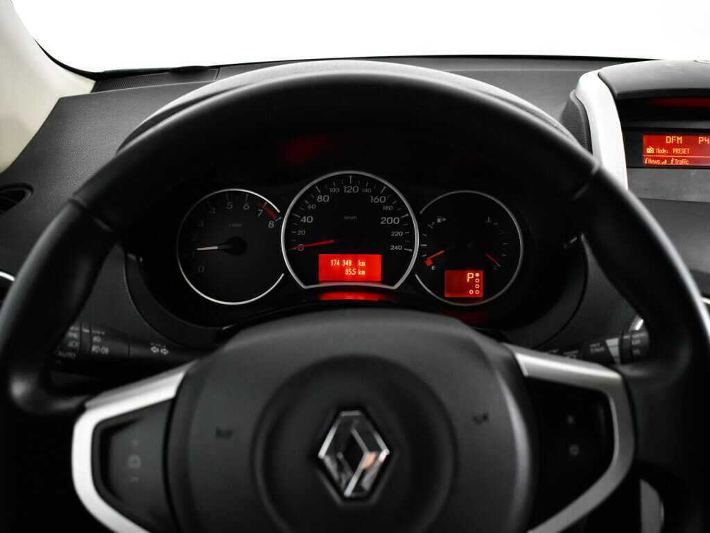 Renault Koleos с пробегом — 2008 год. Фото: #10