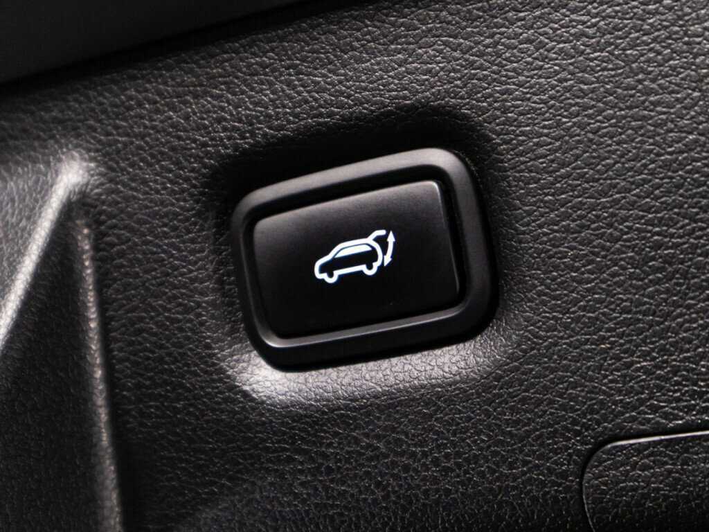 Hyundai Santa Fe с пробегом — 2021 год. Фото: #10