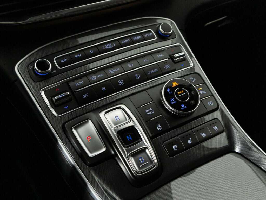 Hyundai Santa Fe с пробегом — 2021 год. Фото: #17