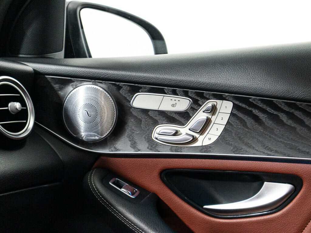 Mercedes-Benz GLC Coupe с пробегом — 2018 год. Фото: #23