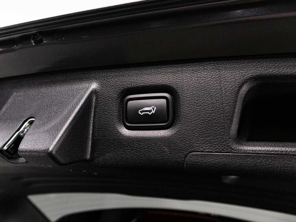 Hyundai Santa Fe с пробегом — 2022 год. Фото: #15