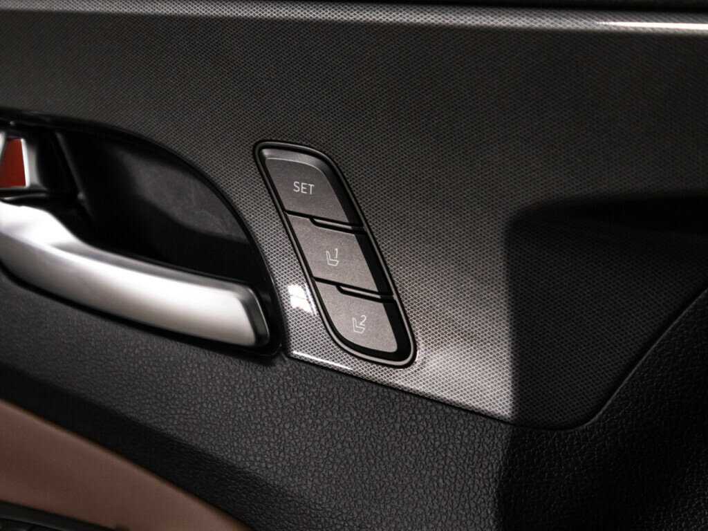 Hyundai Santa Fe с пробегом — 2022 год. Фото: #16